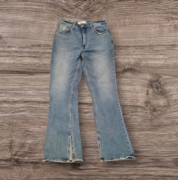 Abercrombie & Fitch Women's Blue Denim Jeans w/High Ankle Slit, Size 27 (4), - Picture 1 of 6